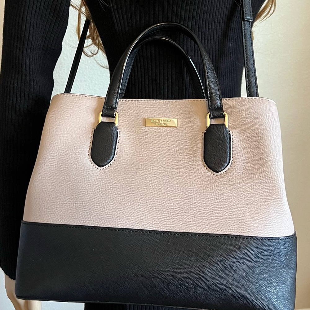 Kate Spade Pink and Black Crossbody Bag with Elegant Design